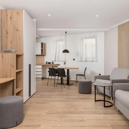 Belinda With Balcony Appartamento *