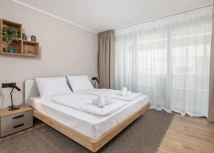 Belinda With Balcony Апартаменти *