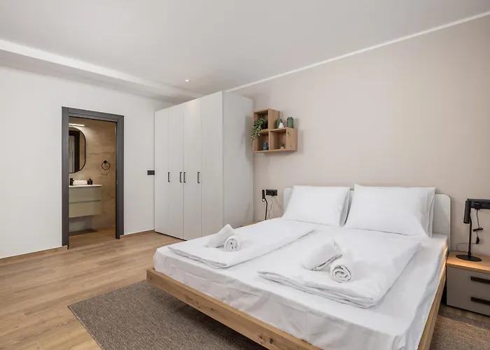 Belinda With Balcony Апартаменти