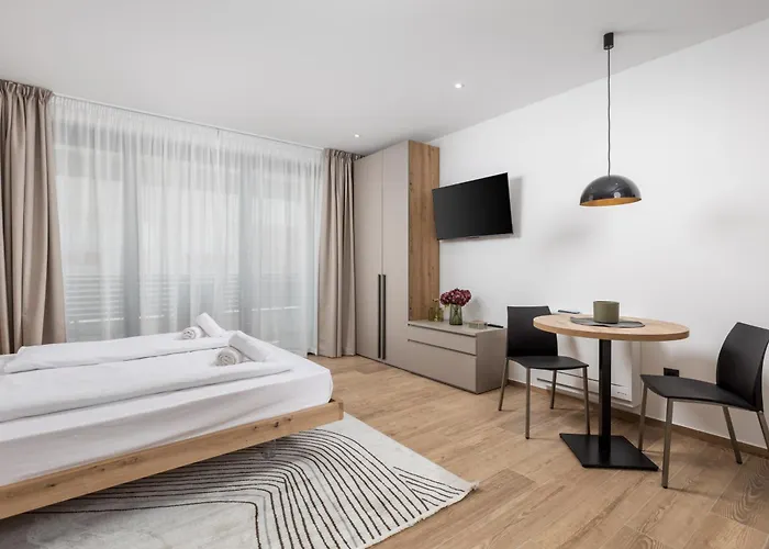 Апартаменти Belinda With Balcony *