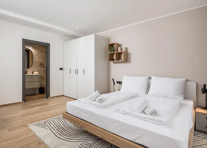 Belinda With Balcony Апартаменти *