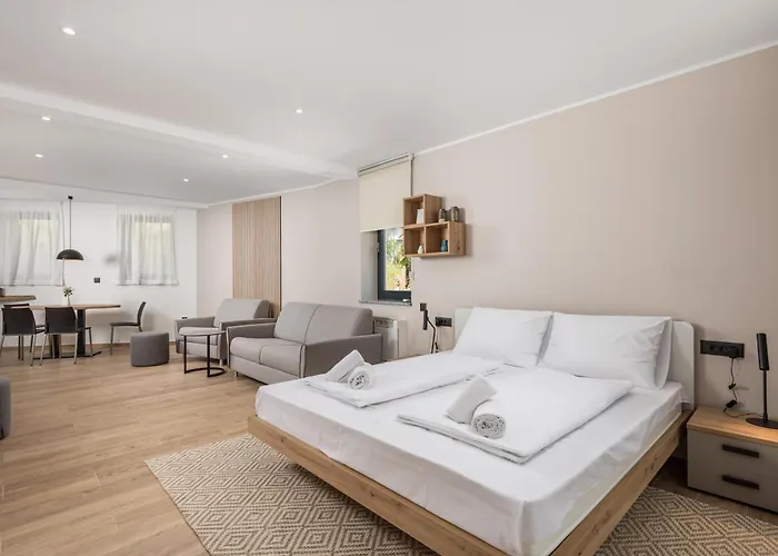 Belinda With Balcony Апартаменти