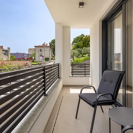 Apartment Belinda With Balcony