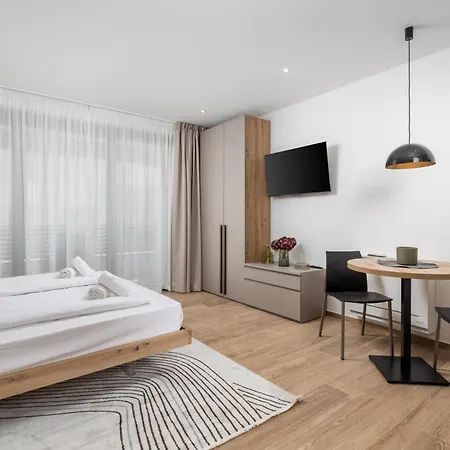 Lägenhet Belinda With Balcony *