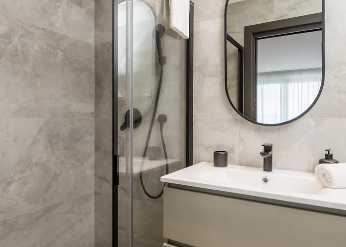 Апартаменты Belinda With Balcony