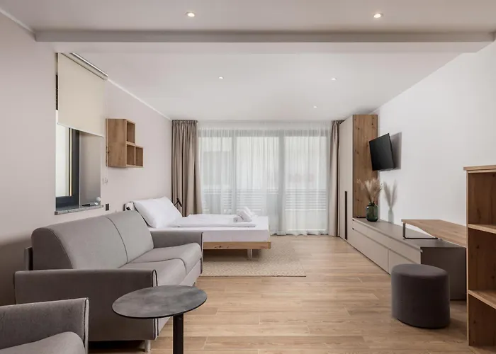 Belinda With Balcony Опатия