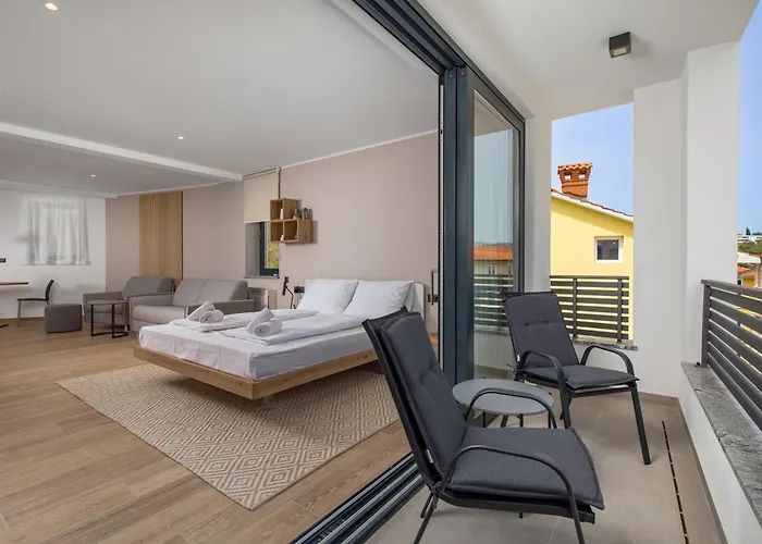 Апартаменты Belinda With Balcony *