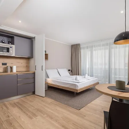 Belinda With Balcony *