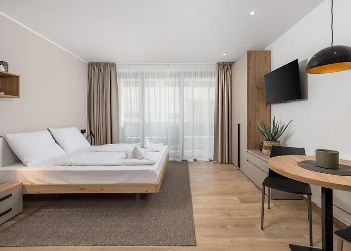 公寓 Belinda With Balcony